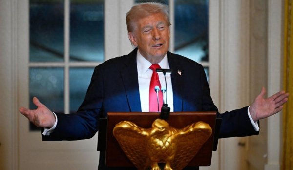 牛8速配 特朗普：可能会在未来两周内与普京会面